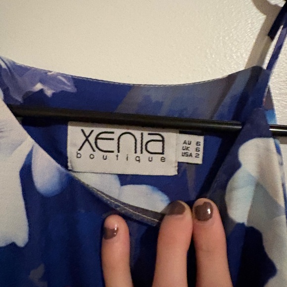 Xenia flowy high neck floral dress - Picture 3 of 3